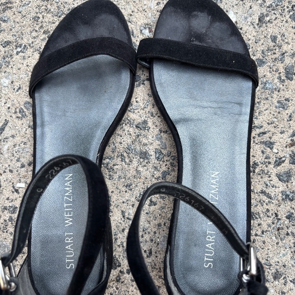 Stuart Weitzman Short Heels, Black Velvet - Picture 3 of 4